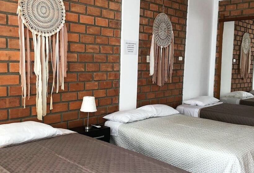 بنسيون Mi Querencia