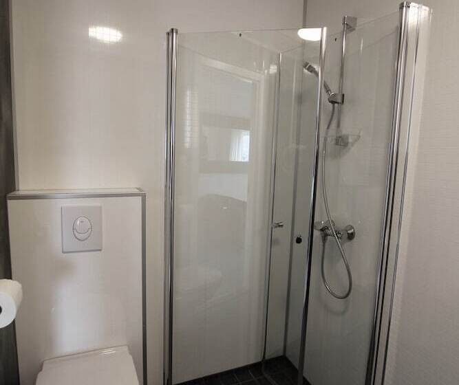 膳宿费 Myre Overnatting