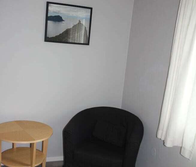 膳宿费 Myre Overnatting