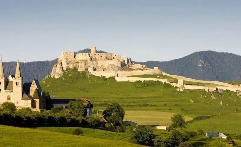 ペンション Vela