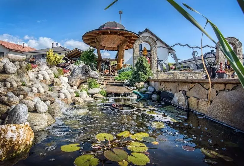 ペンション Vela