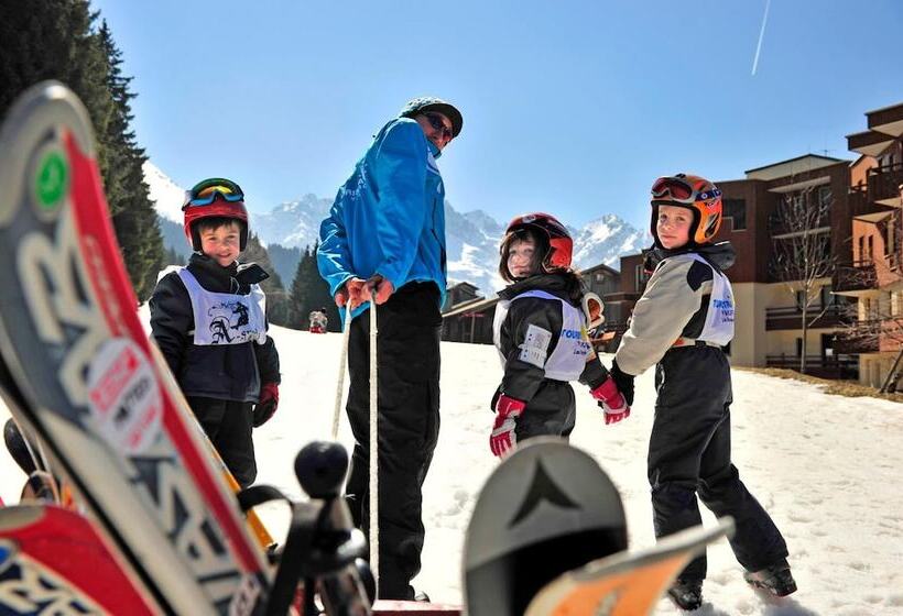 אתר נופש Village Vacances Les Ramayes