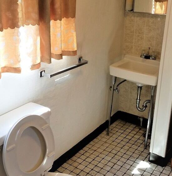 モーテル Hillside