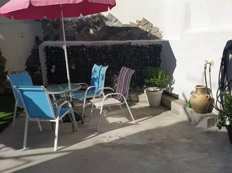 تختخواب و صبحانه Marina S Rooms Xrisopolitissa Larnaca