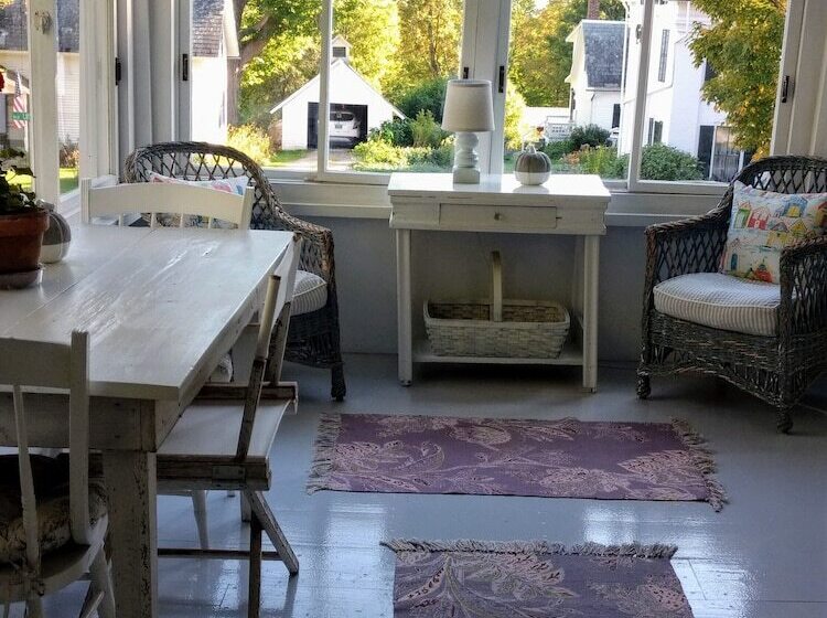 تختخواب و صبحانه The Buckmaster Inn