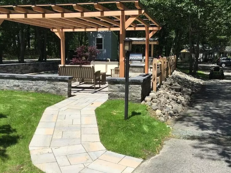 Hanscom S Motel And Cottages