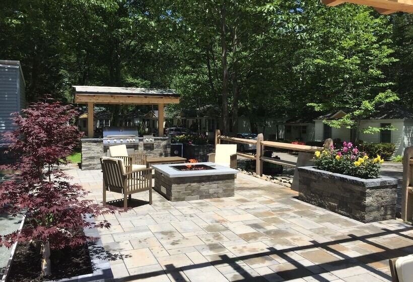 Hanscom S Motel And Cottages