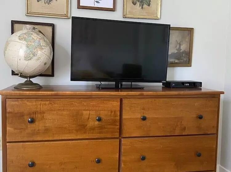 Hanscom S Motel And Cottages