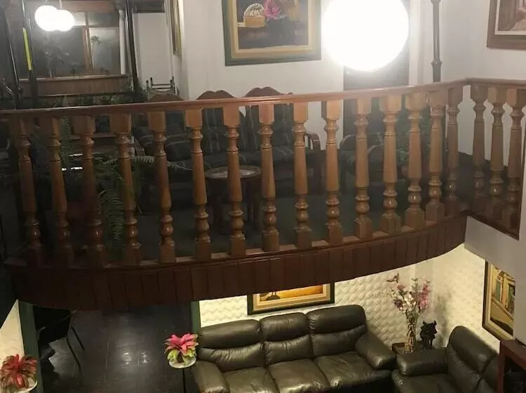 Hostal Santa Apolonia