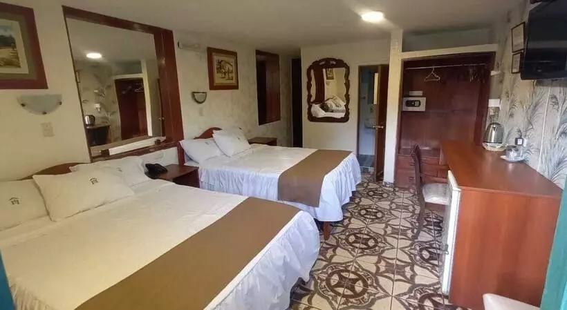 Hostal Santa Apolonia