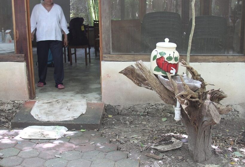 Hotel Campamento Yaaxche En Calakmul