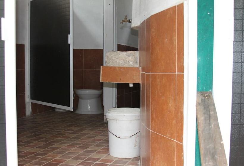 Hotel Campamento Yaaxche En Calakmul