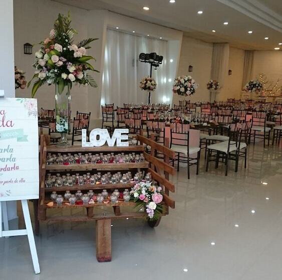 Szálloda Ficus Lodge