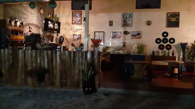 ホテル Ficus Lodge