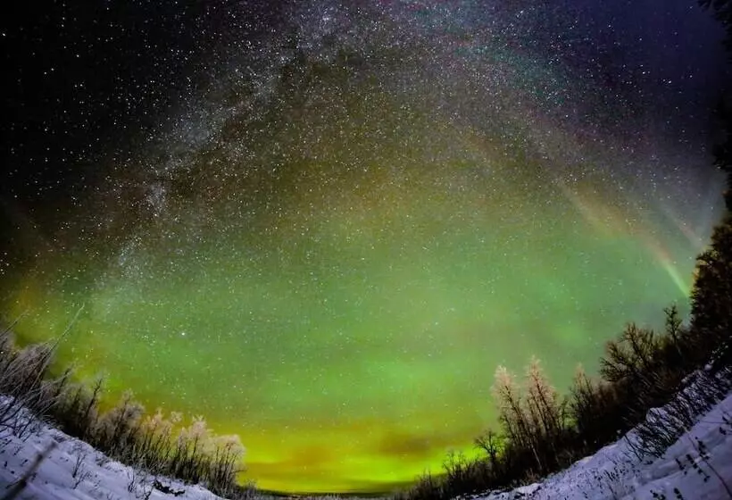 ホテル Máttaráhkká Northern Light Lodge