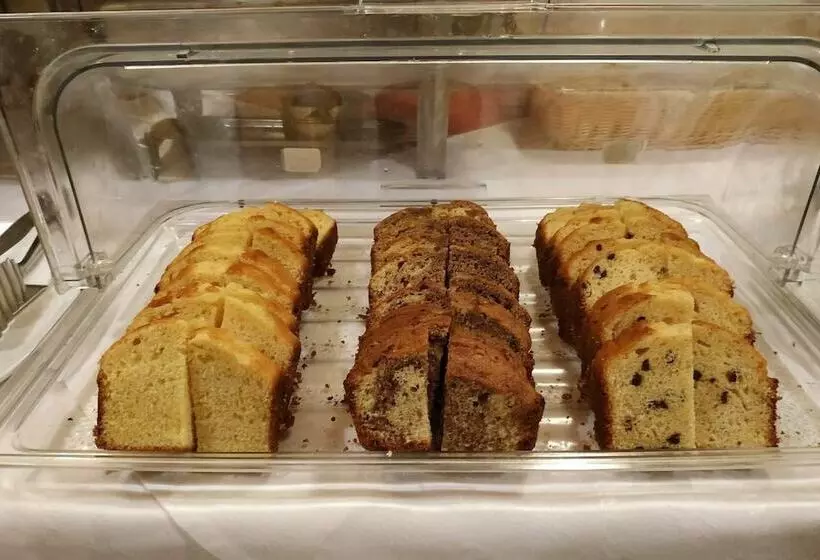 Hotelli Thea Mainalou