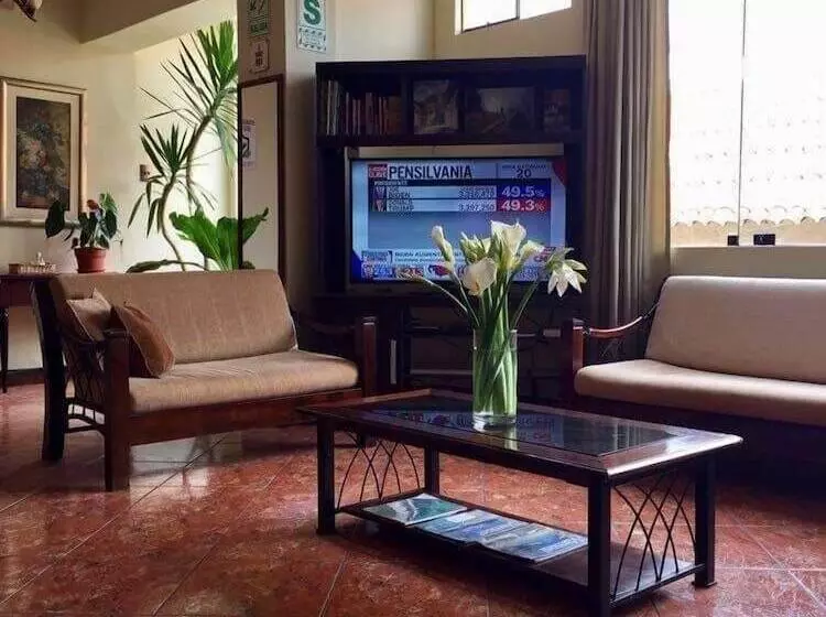 هتل Valle Del Inca