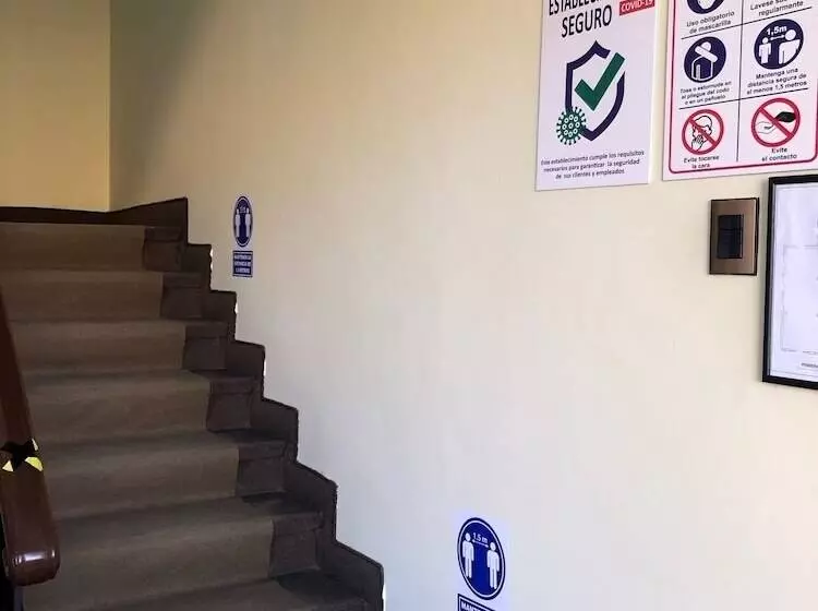 هتل Valle Del Inca