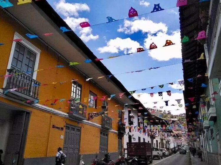 هتل Valle Del Inca