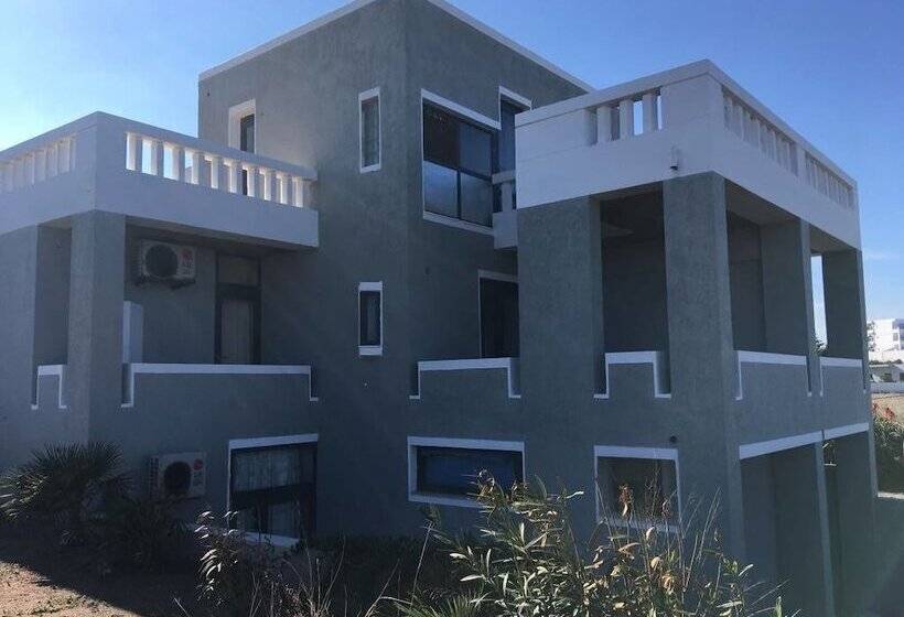 بنسيون Anissaras Beach Appartement