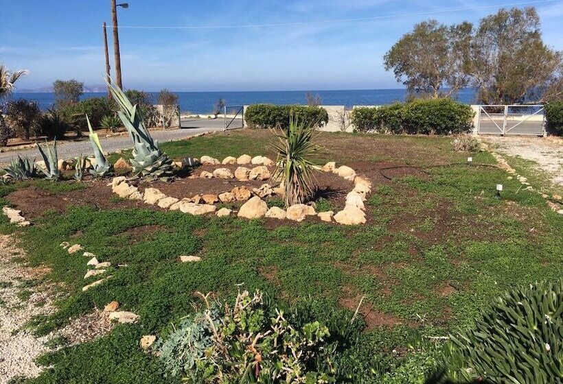 بنسيون Anissaras Beach Appartement