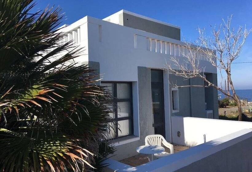 بنسيون Anissaras Beach Appartement