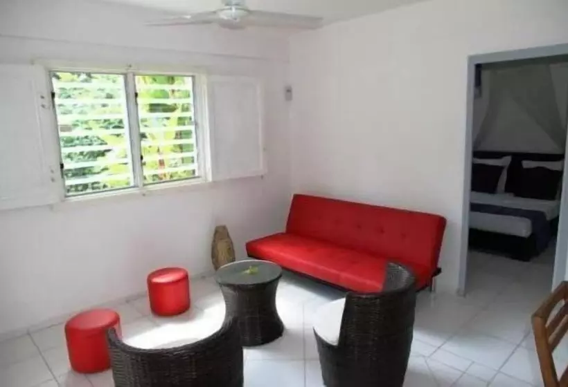 پانسیون Villa Maora