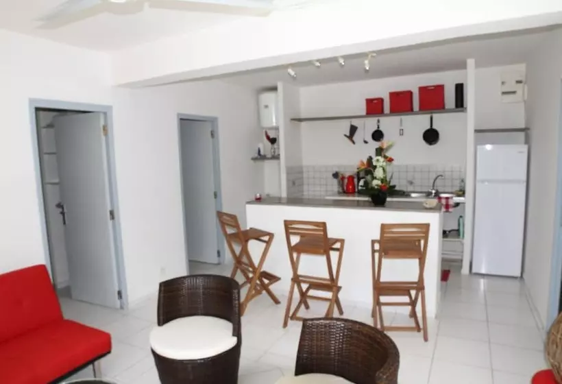 پانسیون Villa Maora