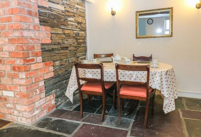 The Little White House