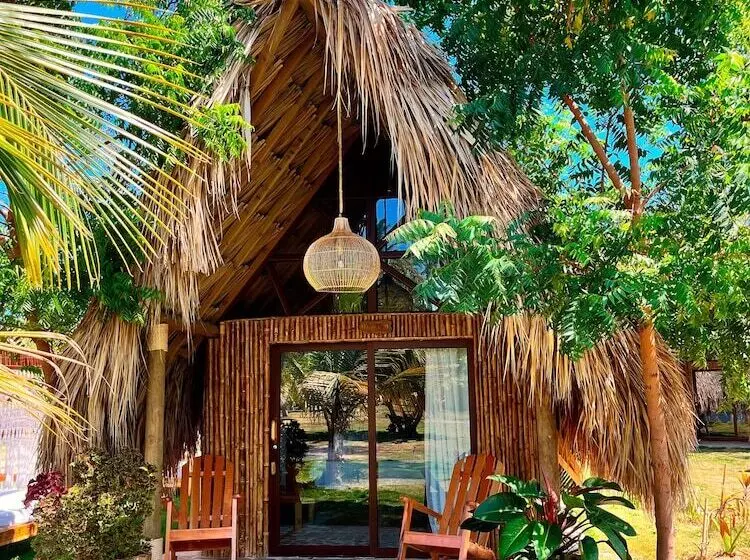 ユースホステル Isla Mucura