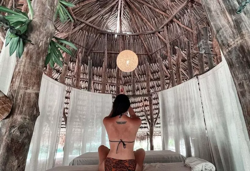 ユースホステル Isla Mucura