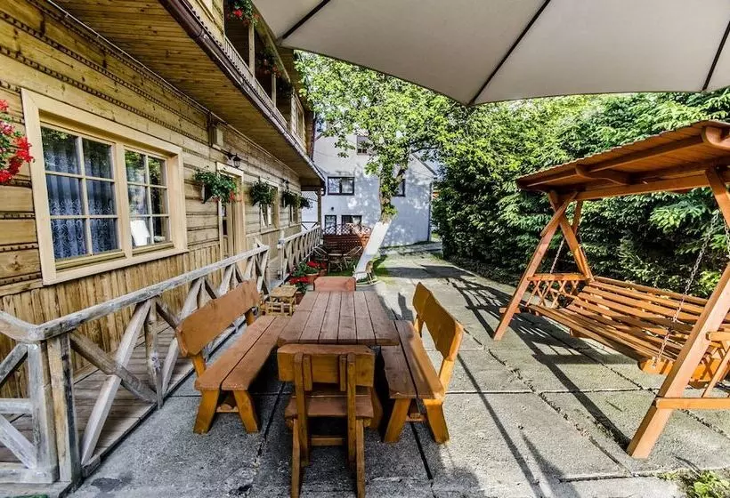 Aamiaismajoitus (B&B) Agroturystyka Sarenka