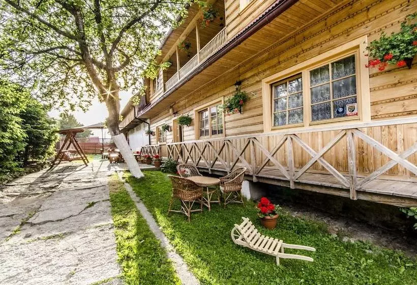 Aamiaismajoitus (B&B) Agroturystyka Sarenka