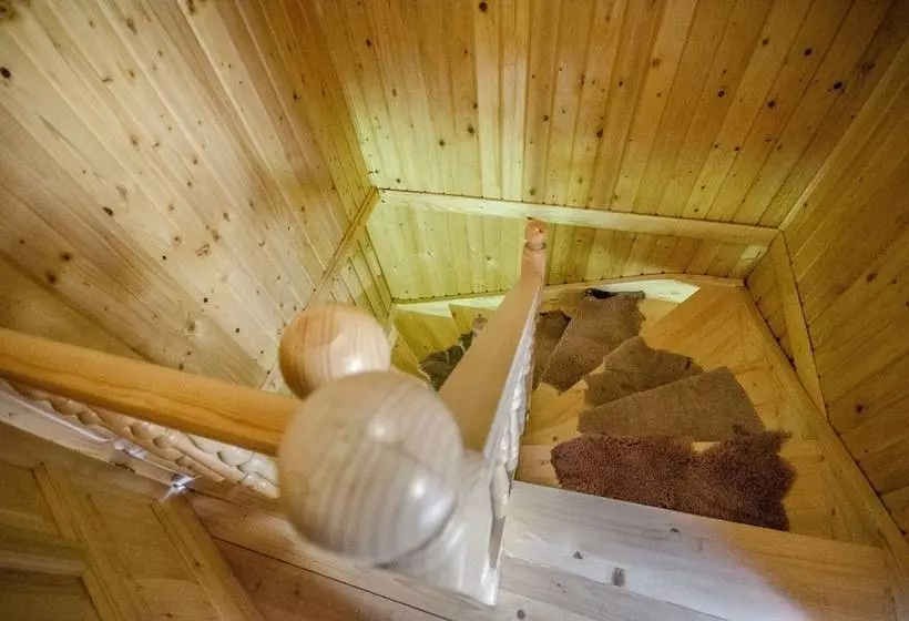 Aamiaismajoitus (B&B) Agroturystyka Sarenka