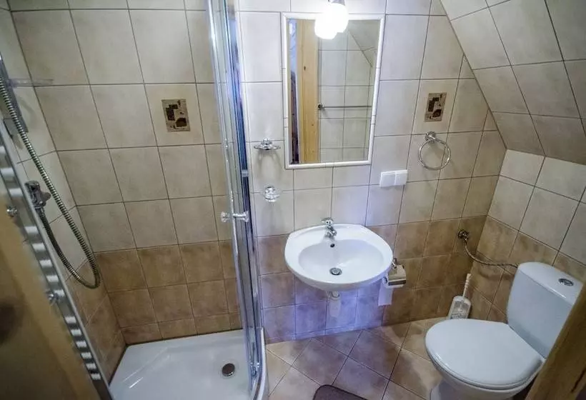 Aamiaismajoitus (B&B) Agroturystyka Sarenka