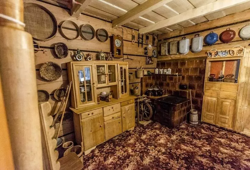 Aamiaismajoitus (B&B) Agroturystyka Sarenka