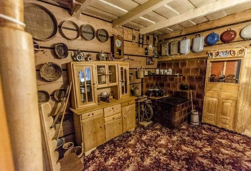 Aamiaismajoitus (B&B) Agroturystyka Sarenka