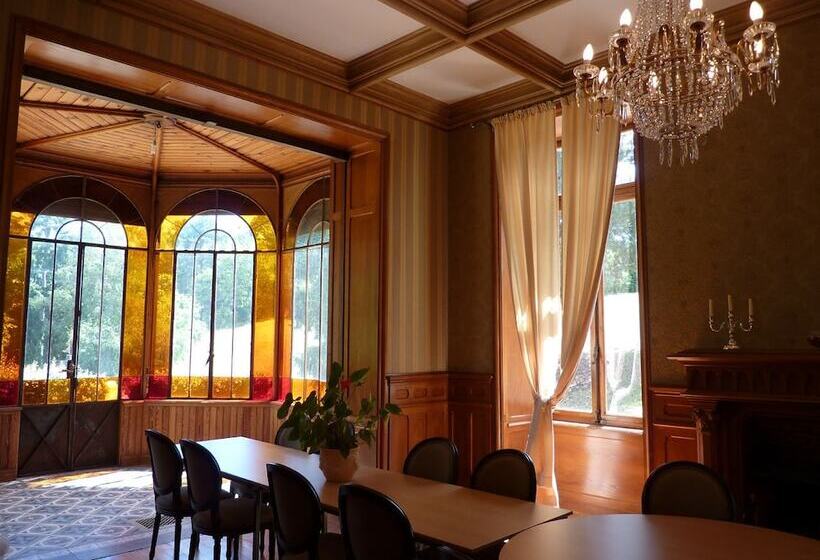 مبيت وإفطار Chambres D Hôtes Du Domaine Des Soyeux