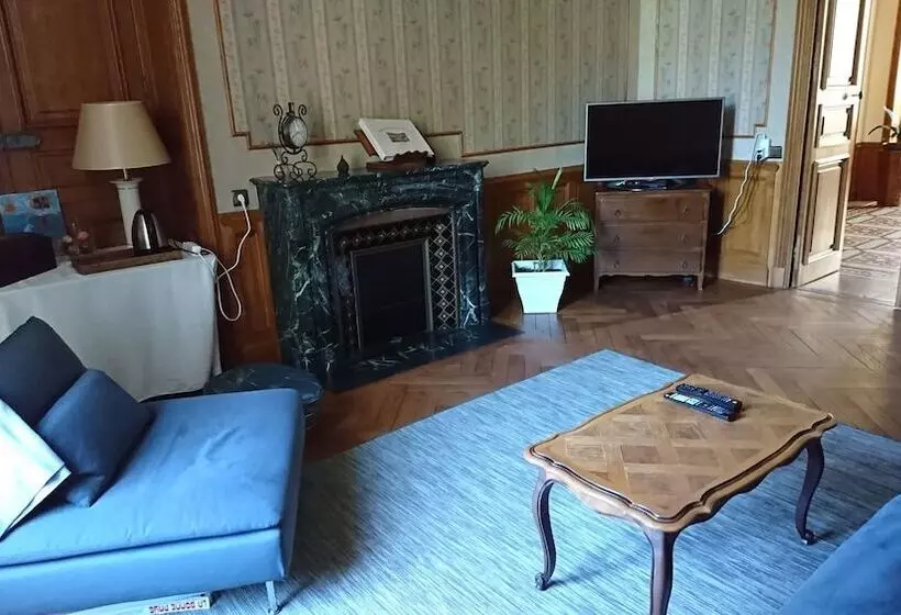 ベッドアンドブレックファースト Chambres D Hôtes Du Domaine Des Soyeux