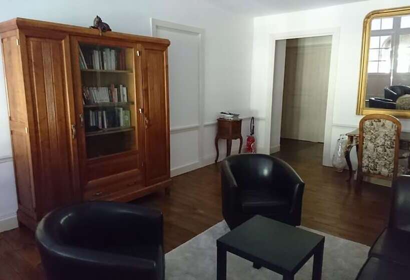 مبيت وإفطار Chambres D Hôtes Du Domaine Des Soyeux