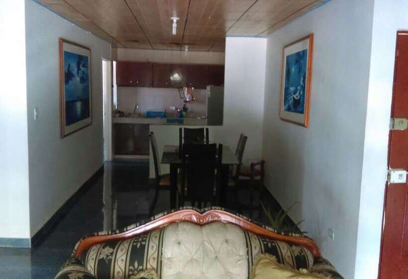 Down Town Beach Sarie Bay