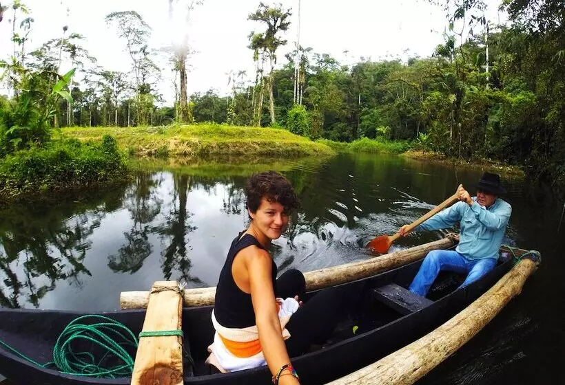 Hotelli Amuntai Rainforest Lodge