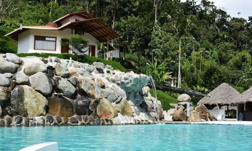 Hotelli Amuntai Rainforest Lodge