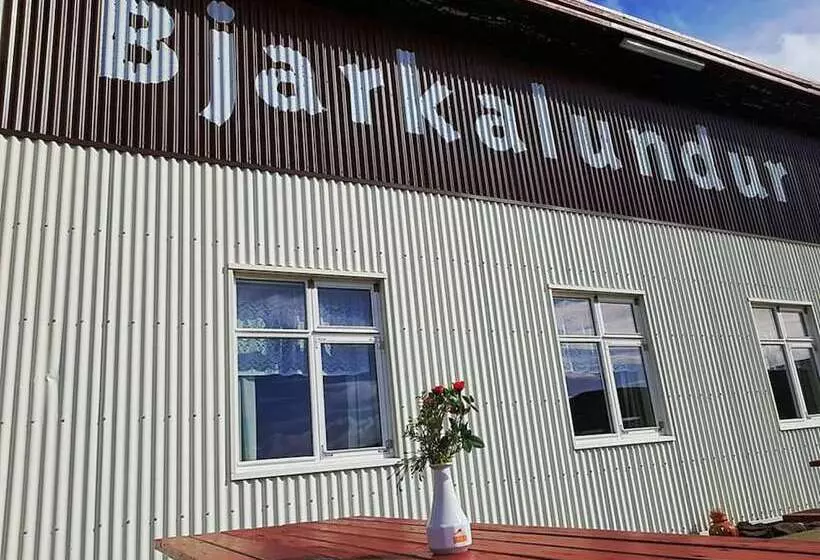 هتل Bjarkalundur
