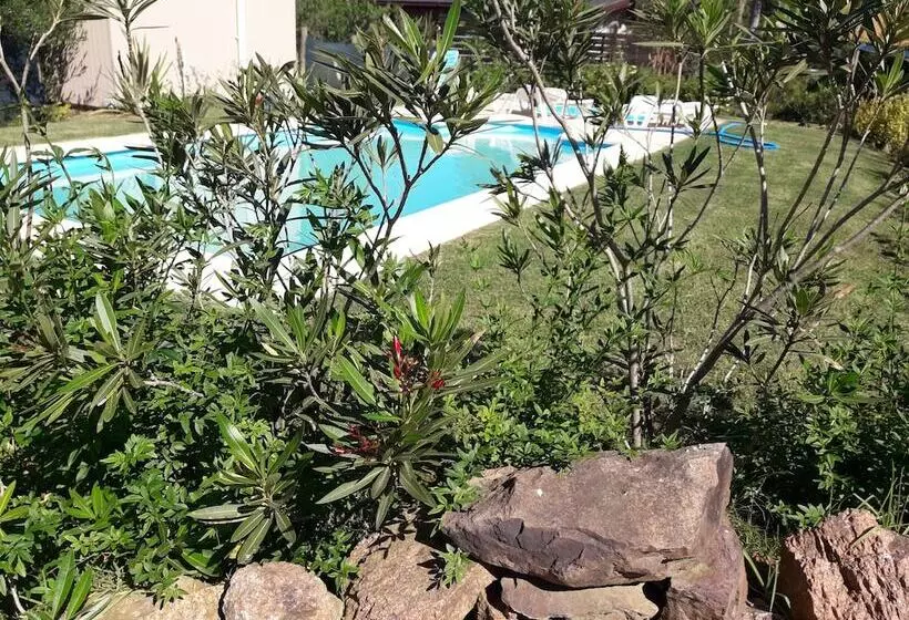 Hotelli Cabanas Del Este