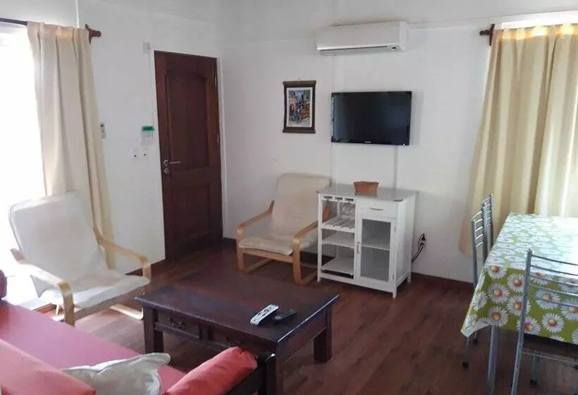 Hotelli Cabanas Del Este