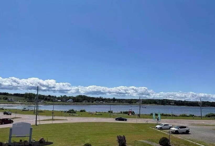 Hotelli Gateway To Greenwich Suites