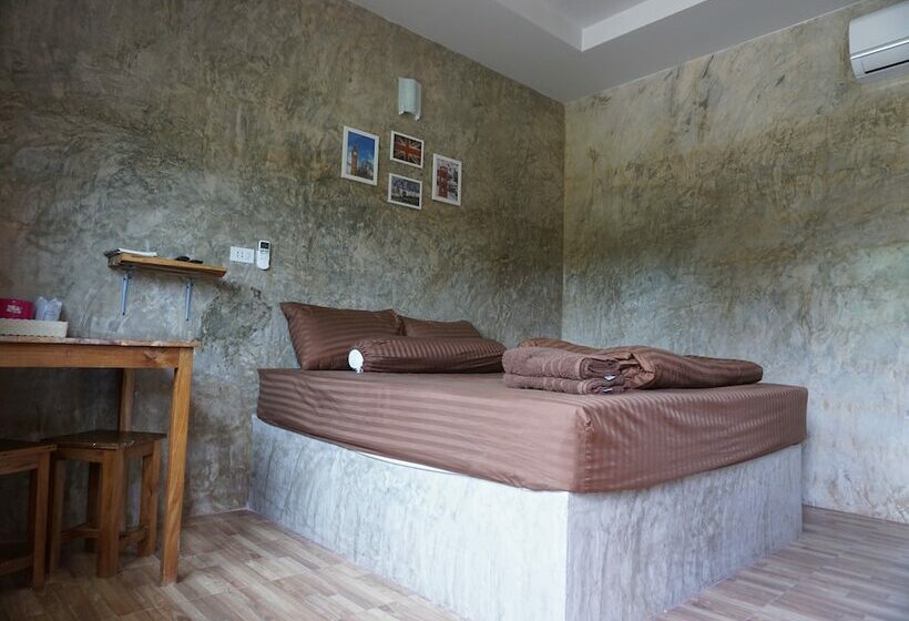 Hotel Mookravee Resort