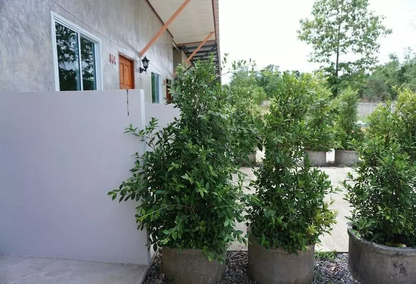ホテル Mookravee Resort