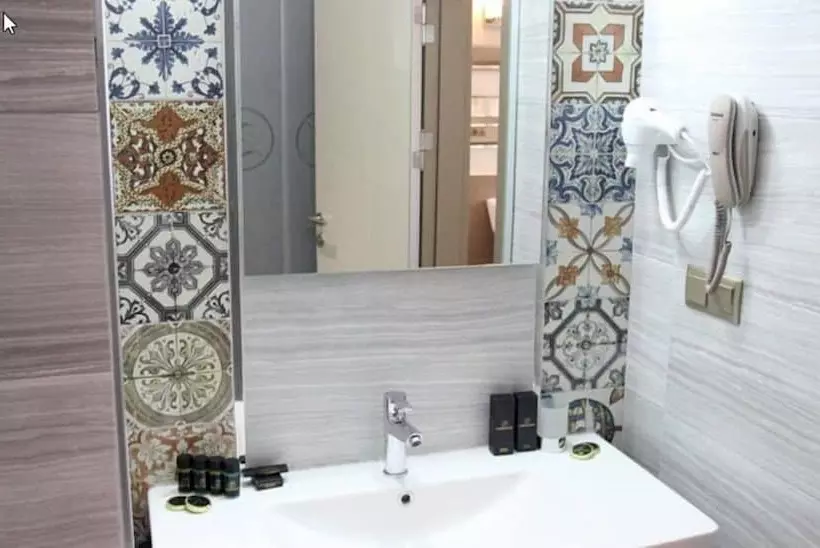 Hotelli Tarsus Zorbaz